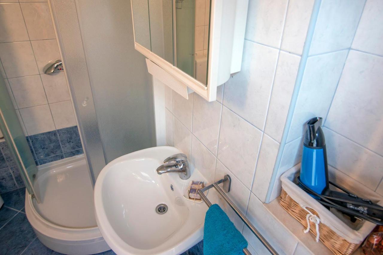 AjdovščinaApartma Bajcアパートメント エクステリア 写真